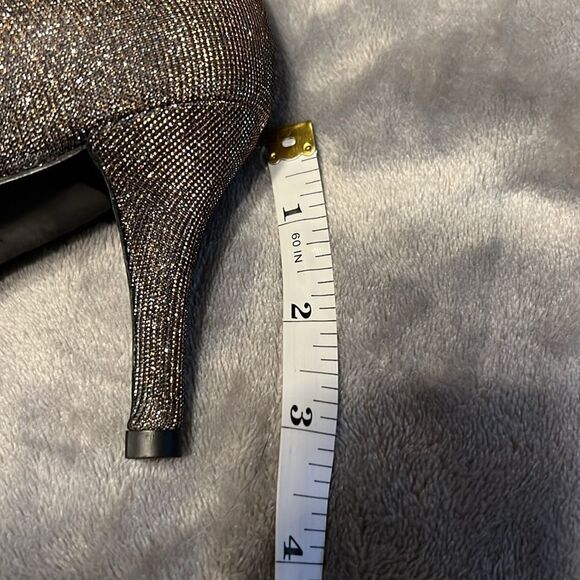 Stuart Weiztman Gold/Copper Heels - Picture 7 of 7